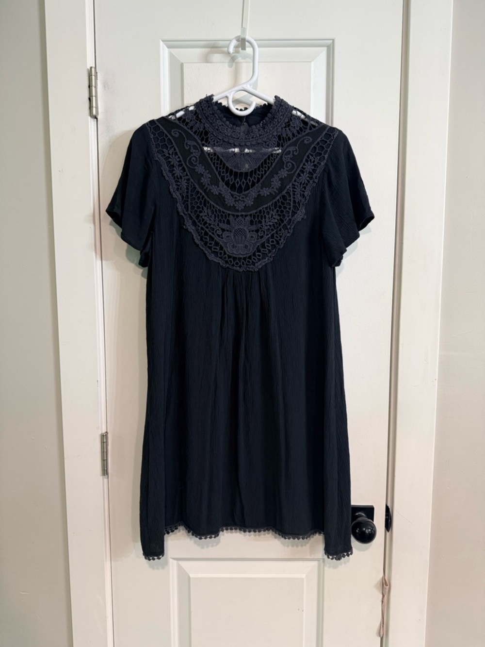 Altar’d State Black Lace Crochet Babydoll Dress Size Medium Autumn Wedding Guest - Picture 4 of 8